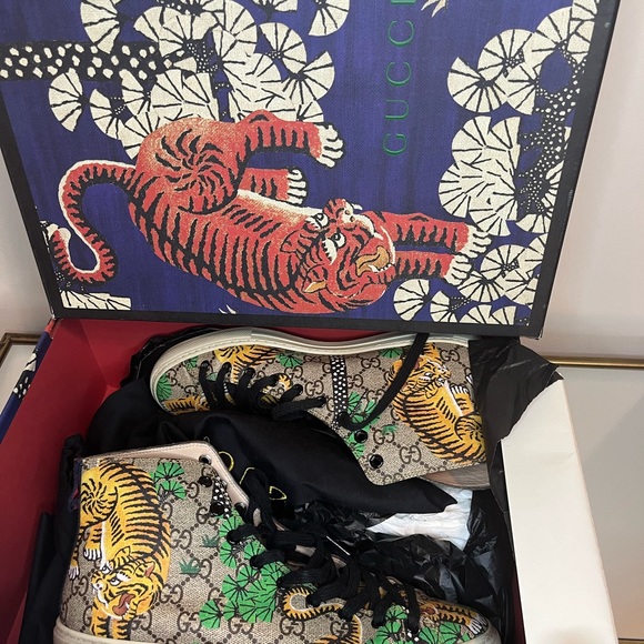 Gucci Sneaker size 7 1/2 men - Picture 1 of 10